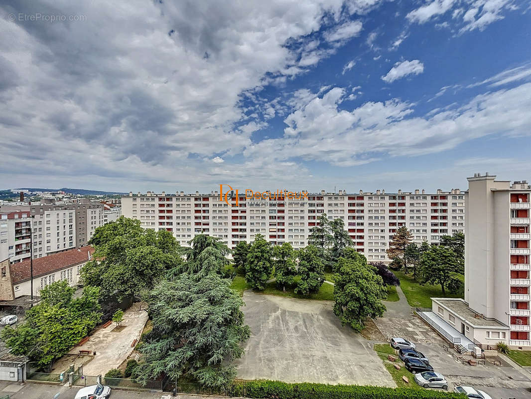 Appartement à VILLEURBANNE