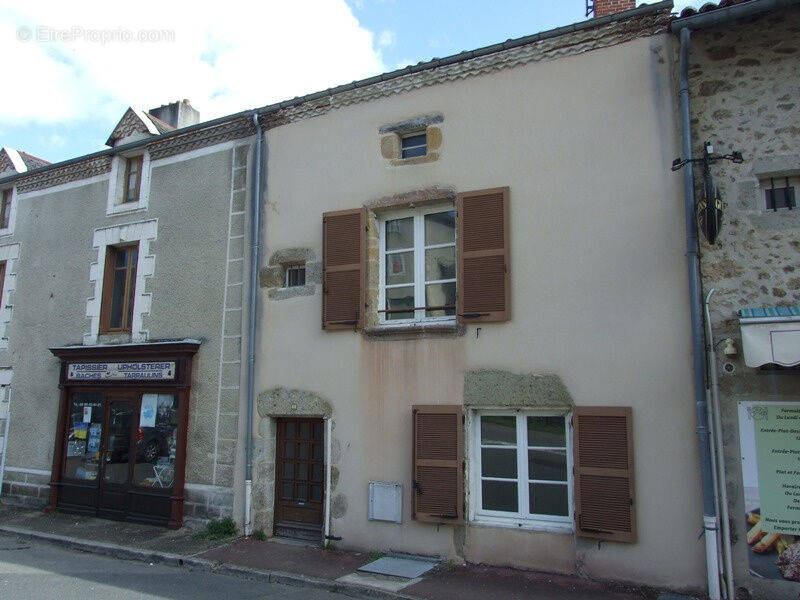 Maison à ROCHECHOUART