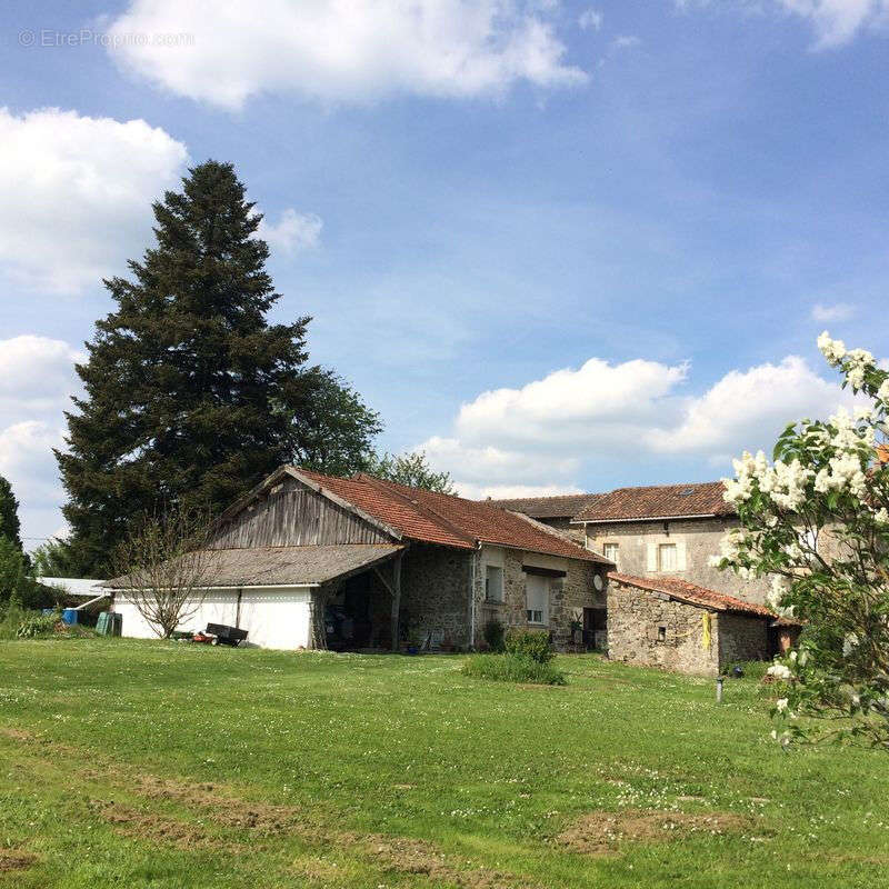 Maison à SAINT-MATHIEU