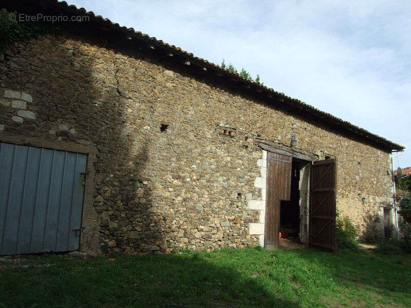 Maison à MOUZON