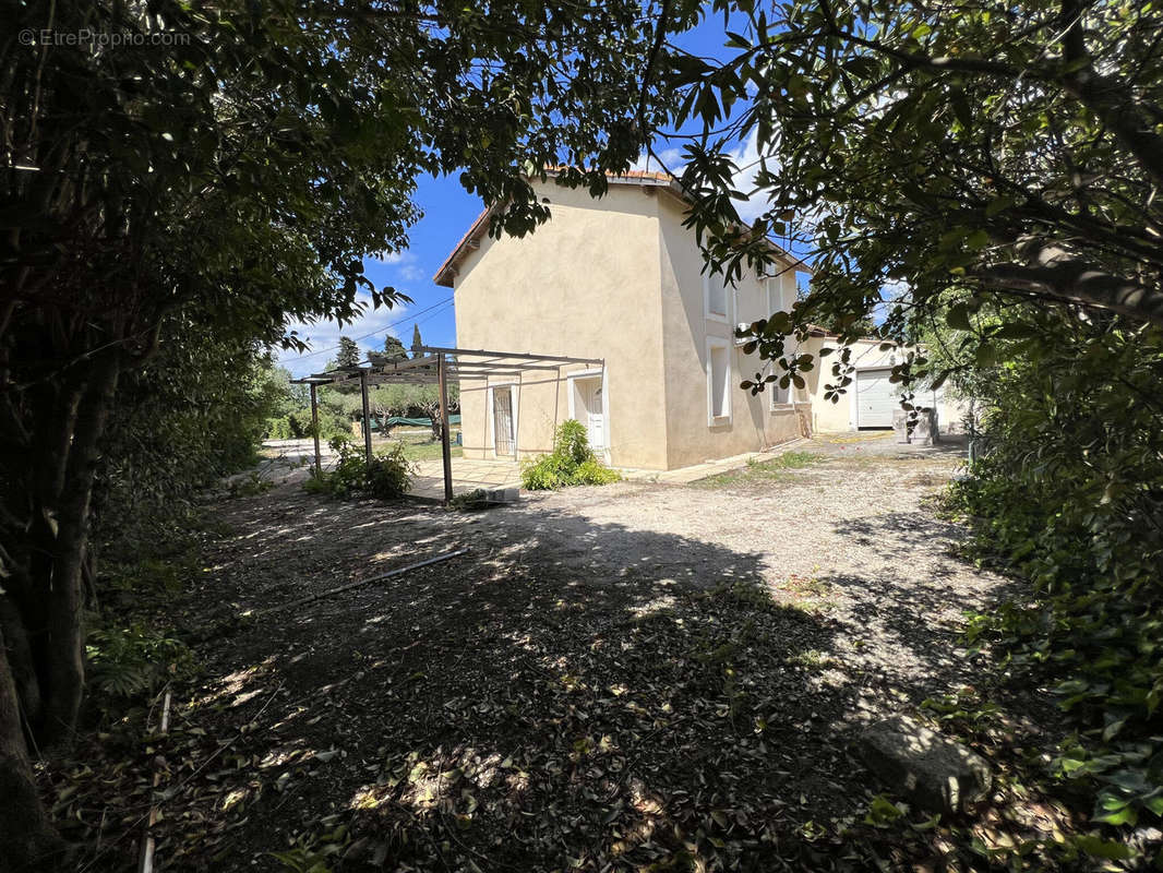 Maison à NIMES