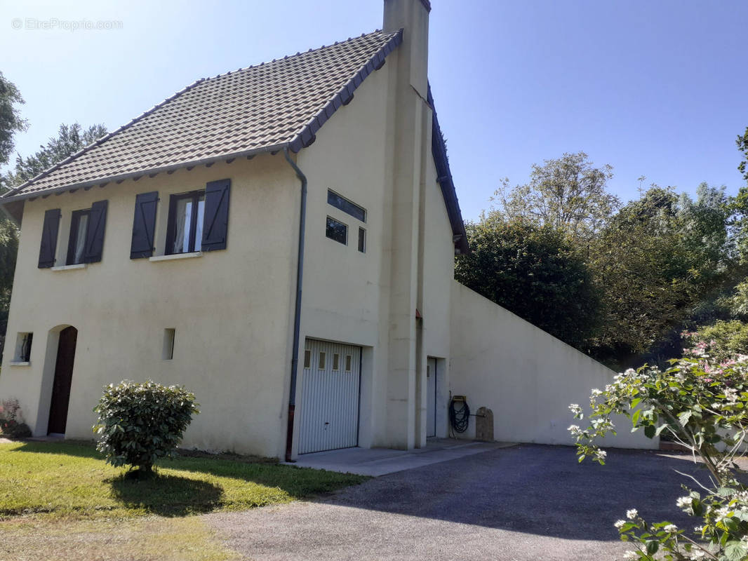 Maison à CUSSAC