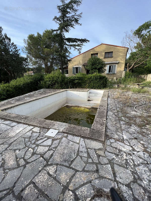 Maison à NIMES