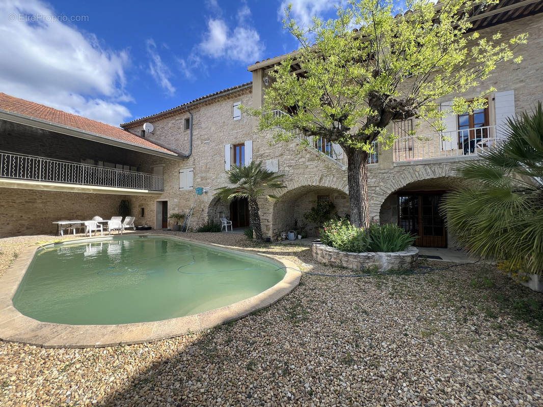 Maison à CASTELNAU-VALENCE