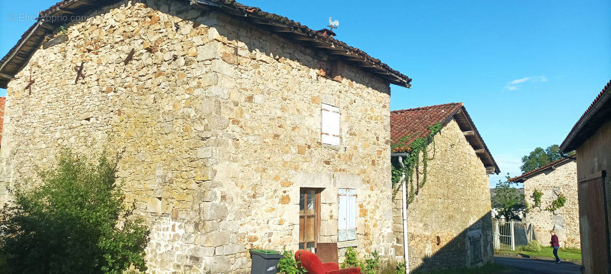 Maison à SAINT-AUVENT