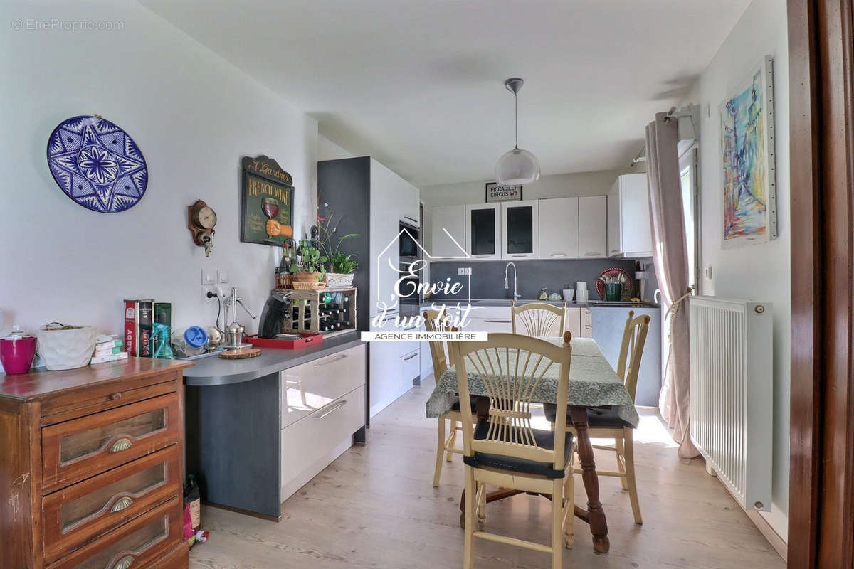 Appartement à DEVILLE-LES-ROUEN