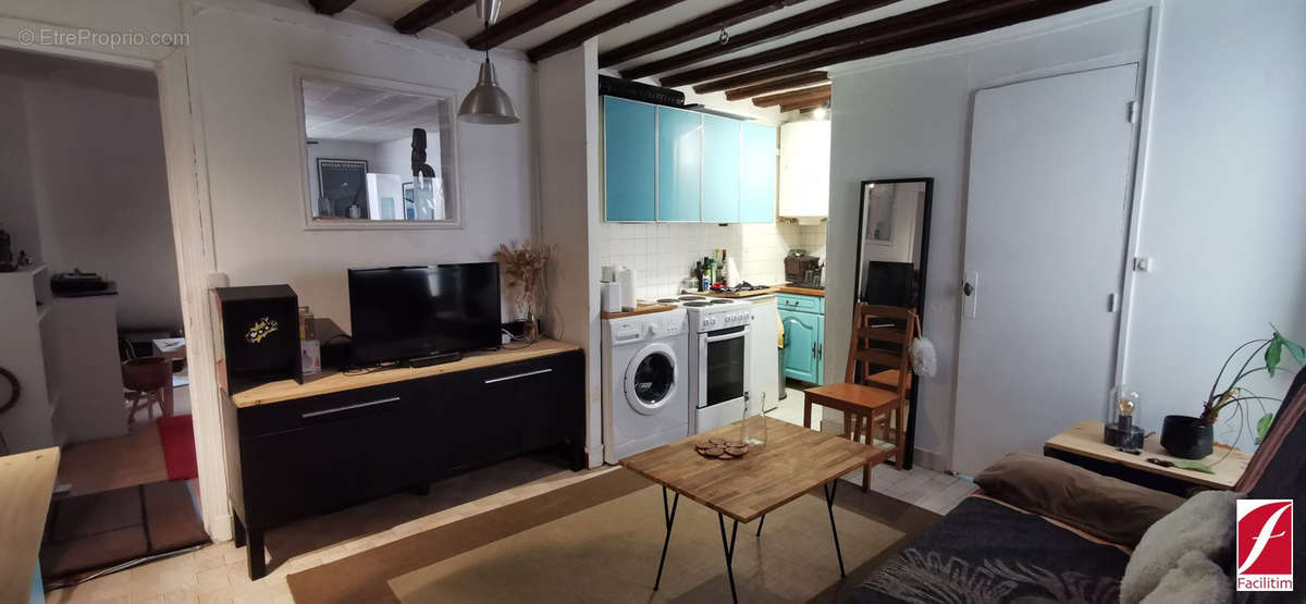 Appartement à PARIS-3E