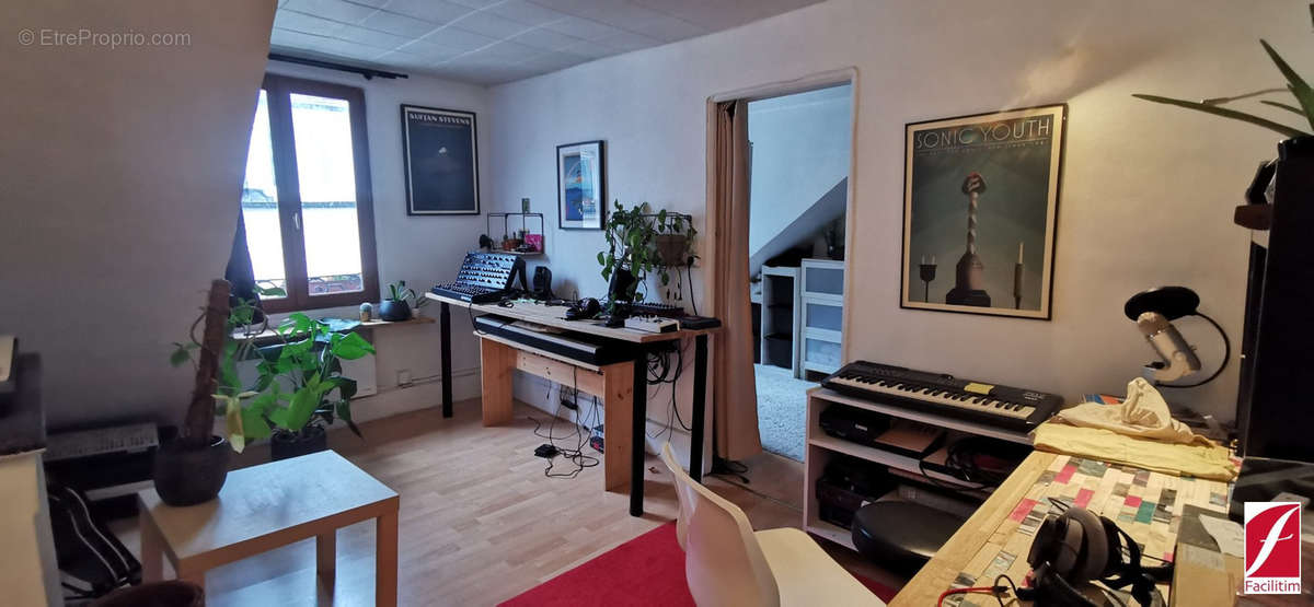 Appartement à PARIS-3E