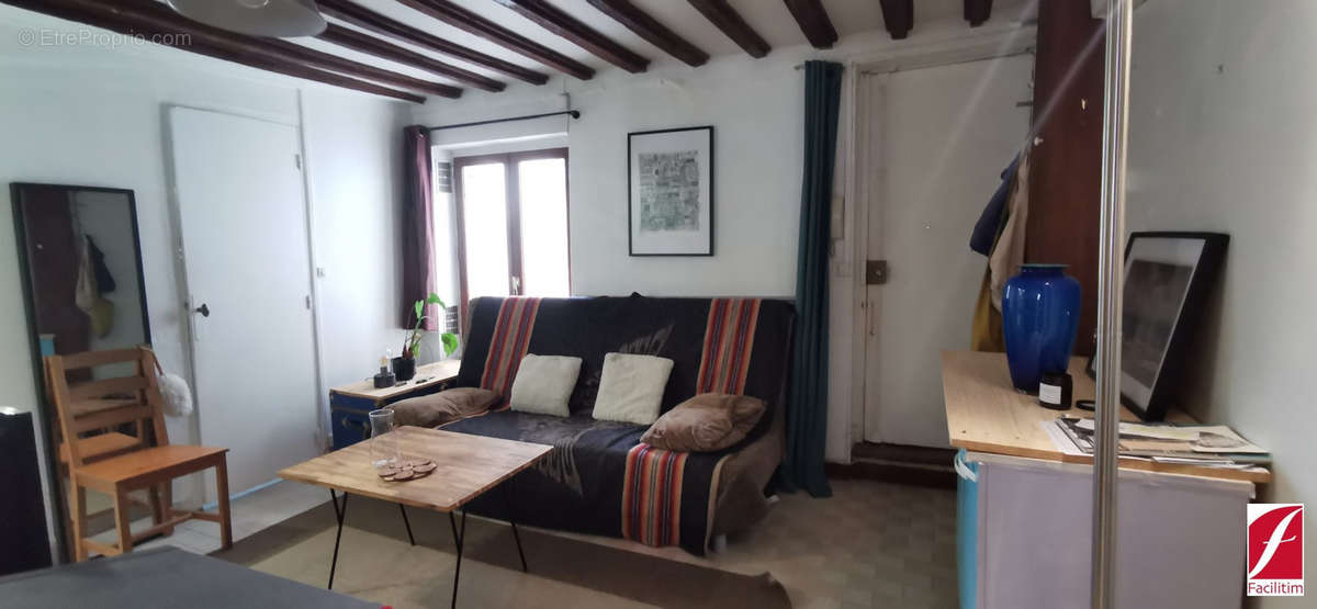 Appartement à PARIS-3E