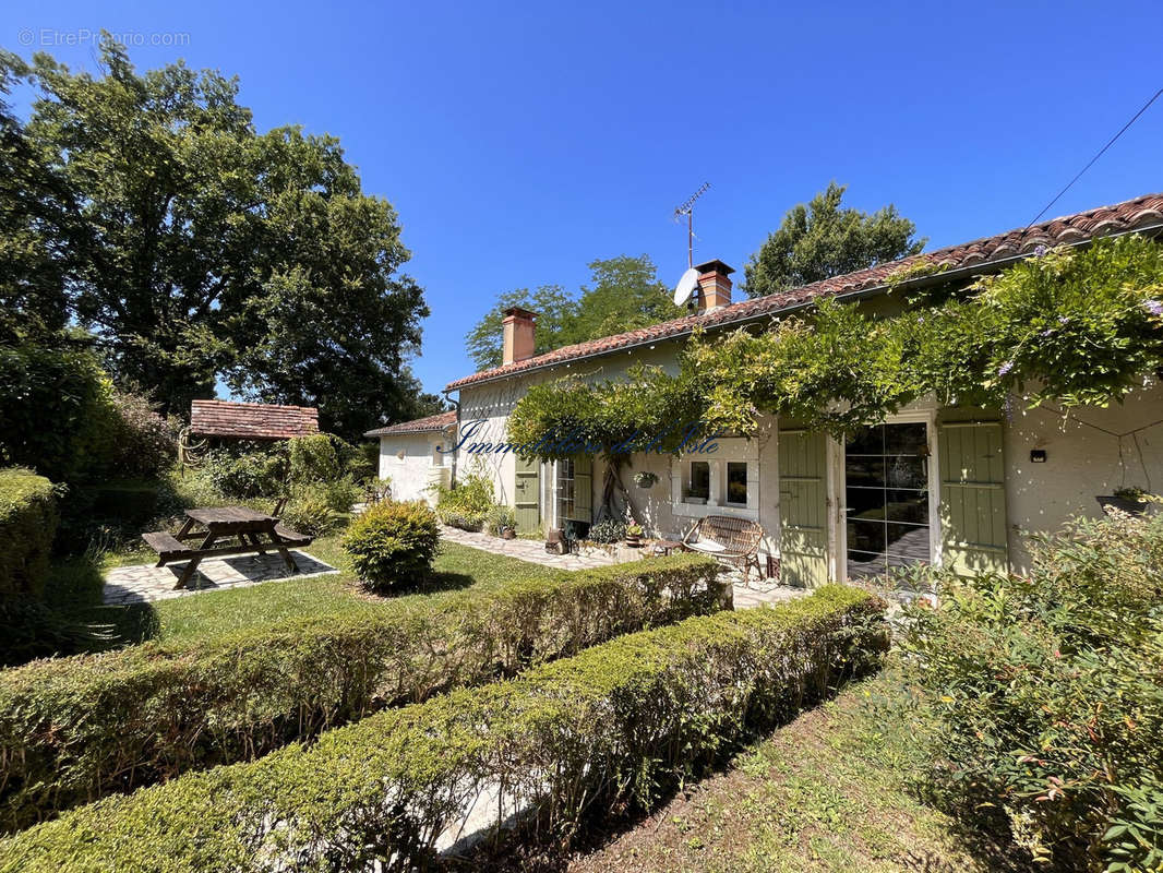 Maison à VERTEILLAC