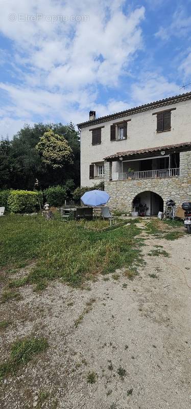 Maison à TOURRETTE-LEVENS