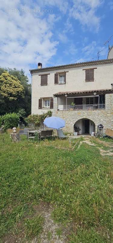 Maison à TOURRETTE-LEVENS