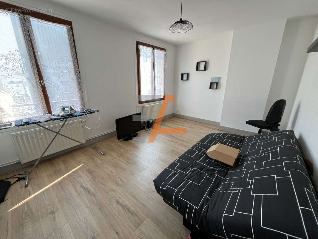 Appartement à SAINT-ETIENNE