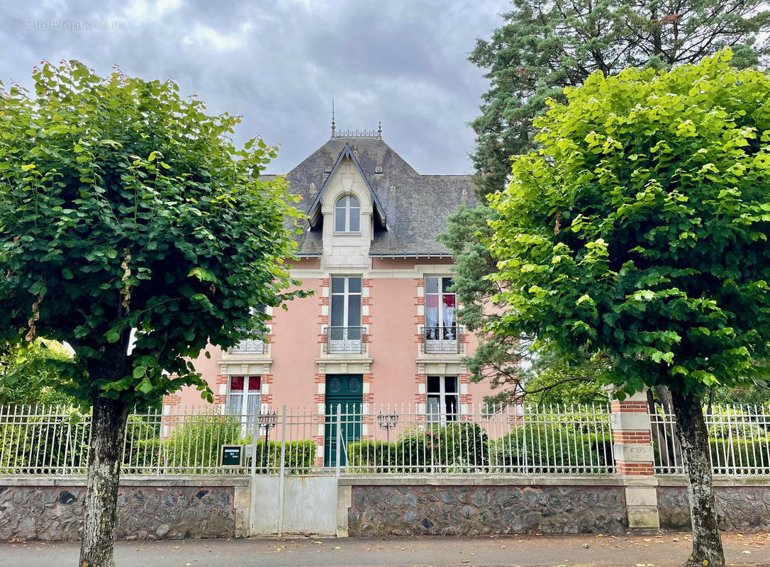 Maison à SABLE-SUR-SARTHE