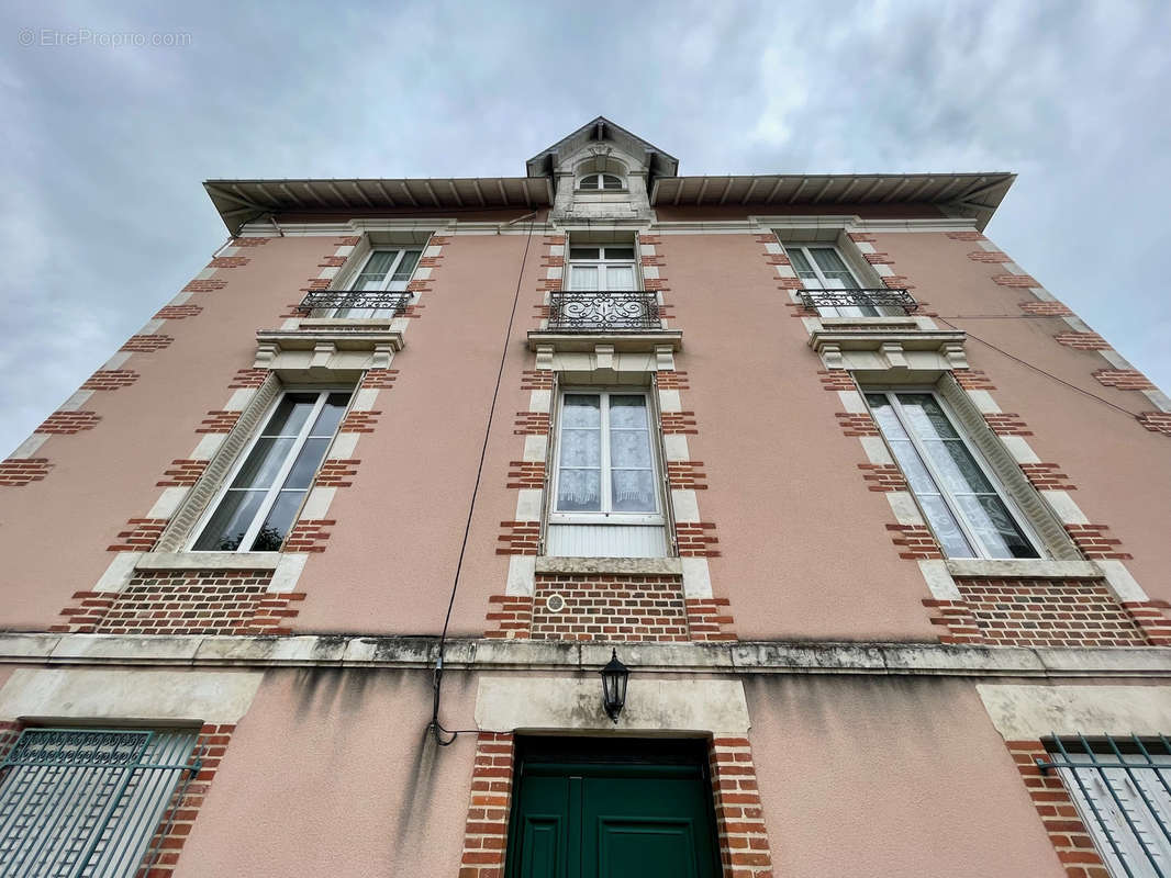 Maison à SABLE-SUR-SARTHE