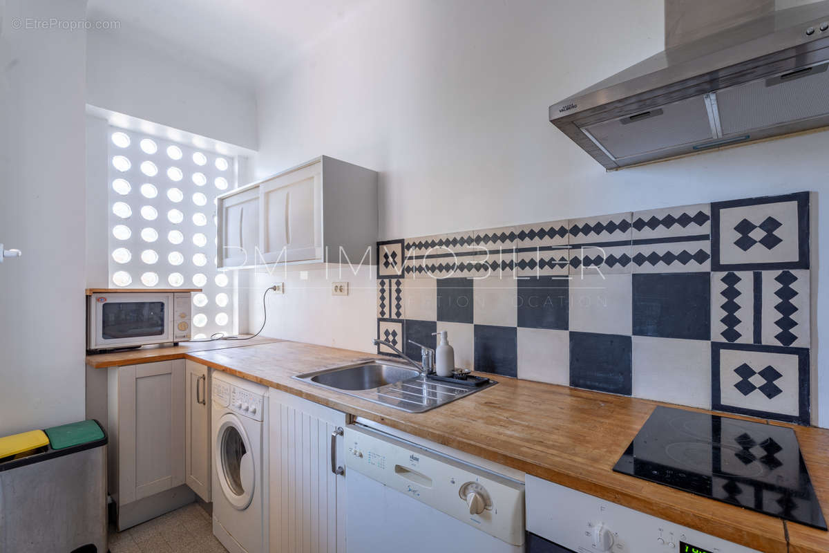 Appartement à MARSEILLE-2E