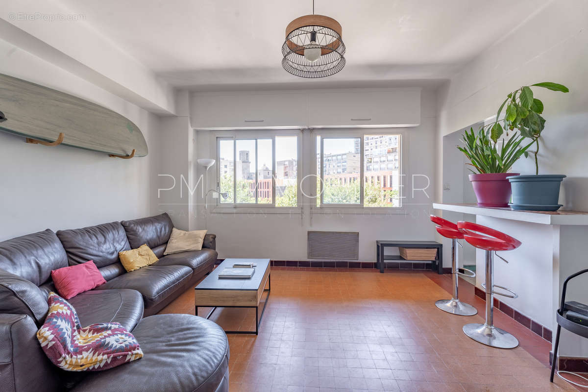 Appartement à MARSEILLE-2E