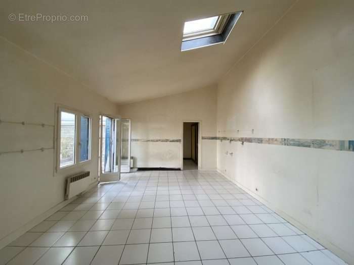 Appartement a louer suresnes - 3 pièce(s) - 59 m2 - Surfyn
