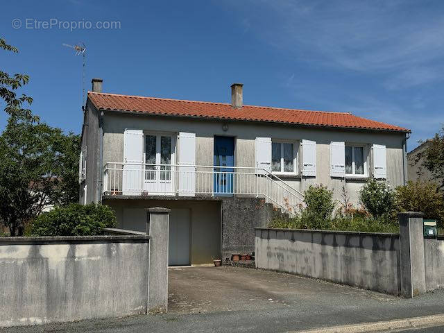 Maison à SAINTE-HERMINE