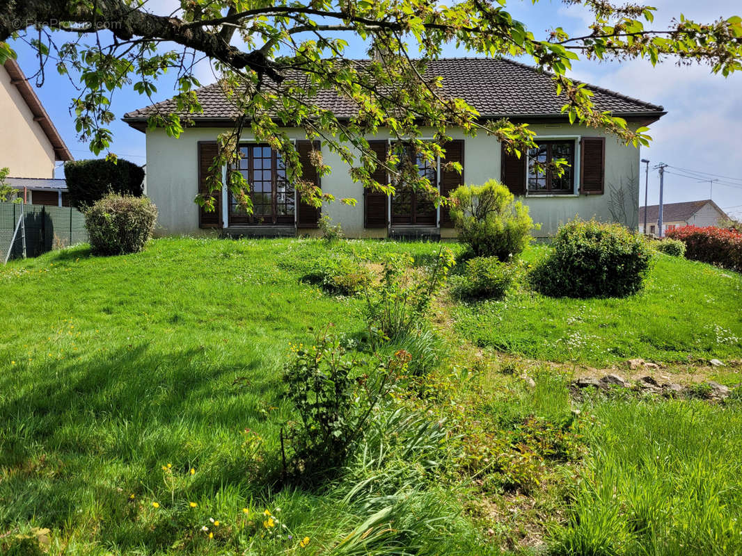 Maison à SABLE-SUR-SARTHE