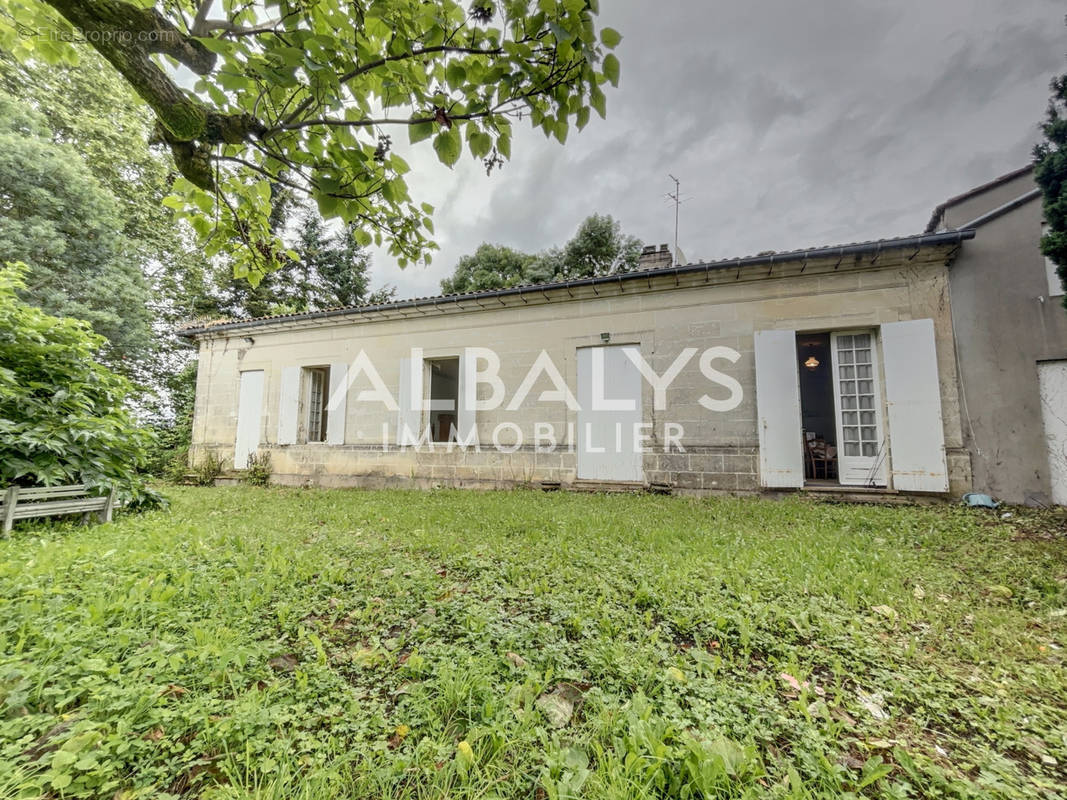 Maison à GENISSAC