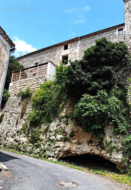 Maison à HAUTEFAGE-LA-TOUR