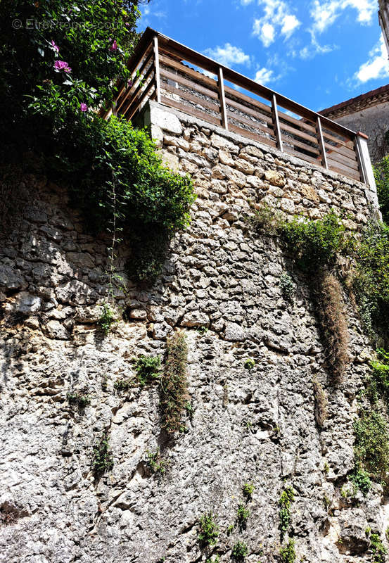 Maison à HAUTEFAGE-LA-TOUR