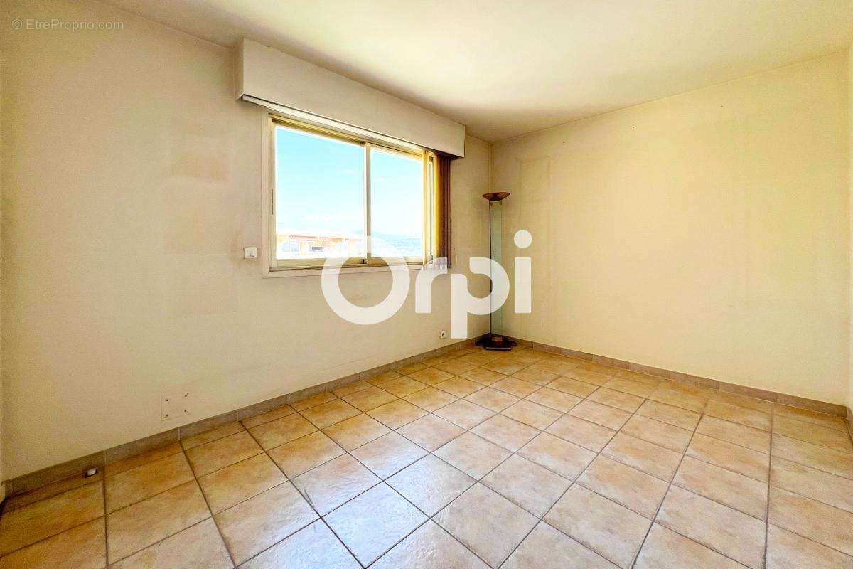 Appartement à MANDELIEU-LA-NAPOULE