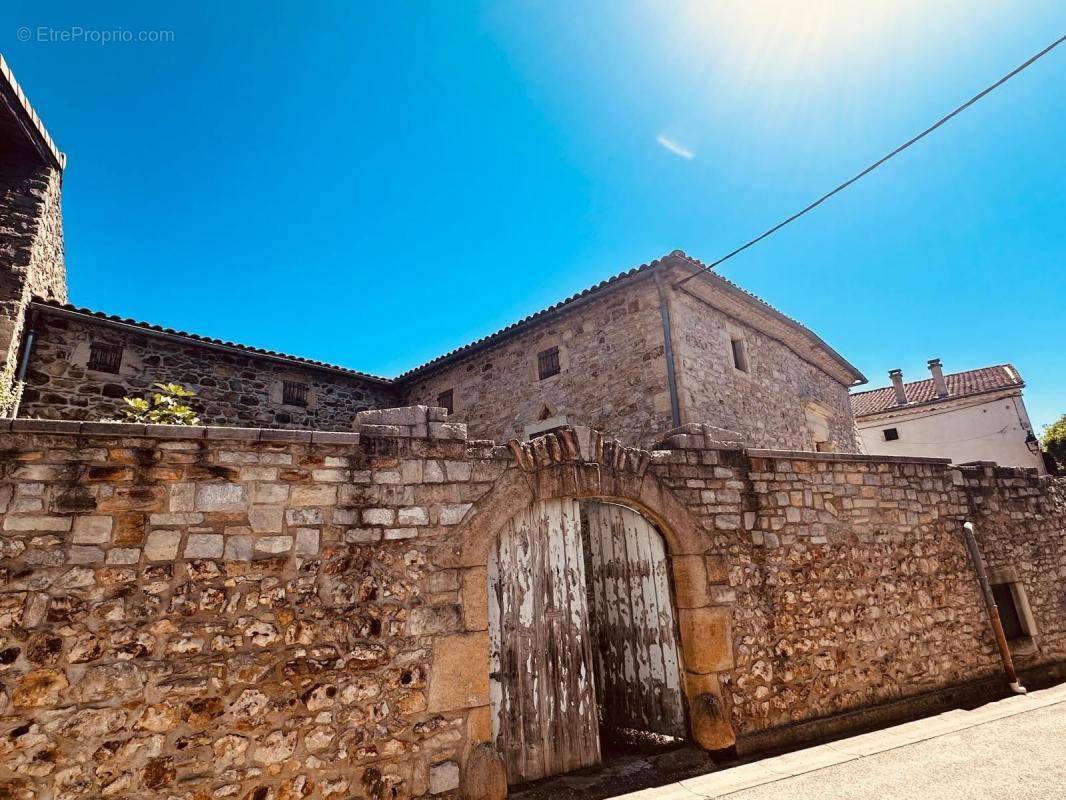 Maison à LAURAC-EN-VIVARAIS