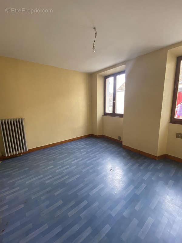 Appartement à MONTEREAU-FAULT-YONNE