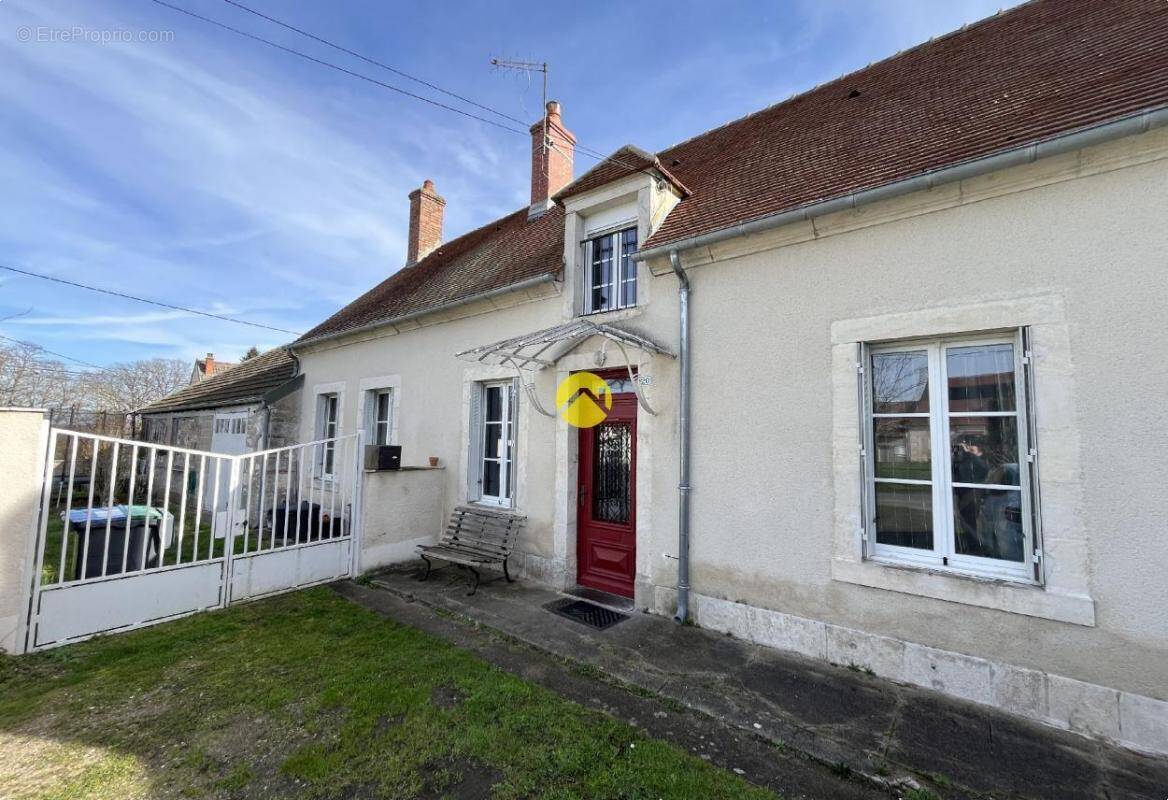 Maison à CHATEAUNEUF-SUR-CHER