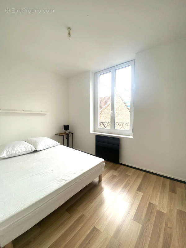 Appartement à UNIEUX