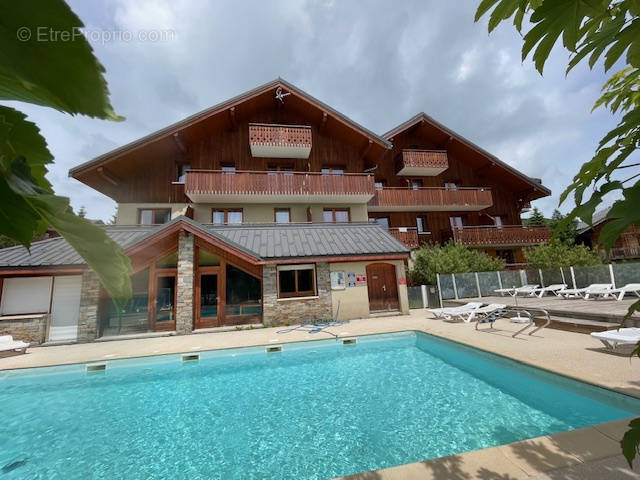 Appartement à LE CHATEL