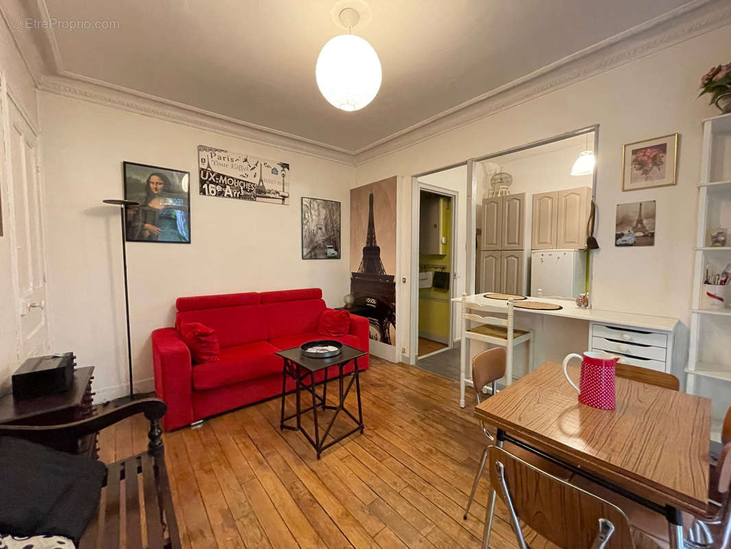 Appartement à PARIS-18E