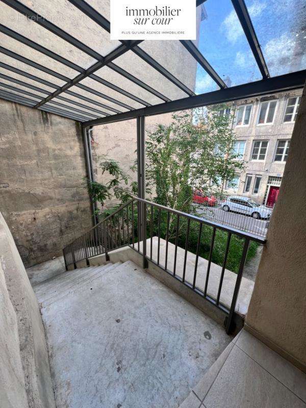 Appartement à SAINT-ETIENNE