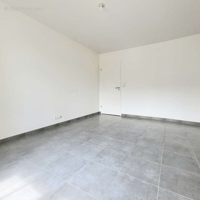 Appartement a louer osny - 2 pièce(s) - 43 m2 - Surfyn