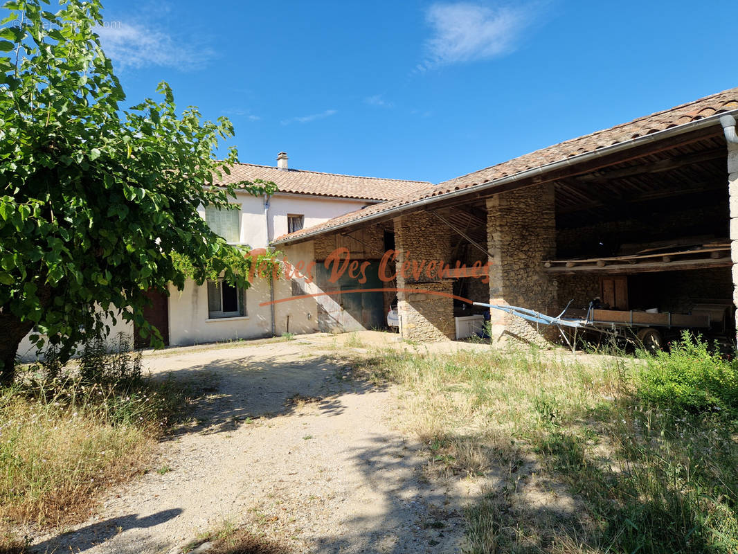 Maison à RIBAUTE-LES-TAVERNES