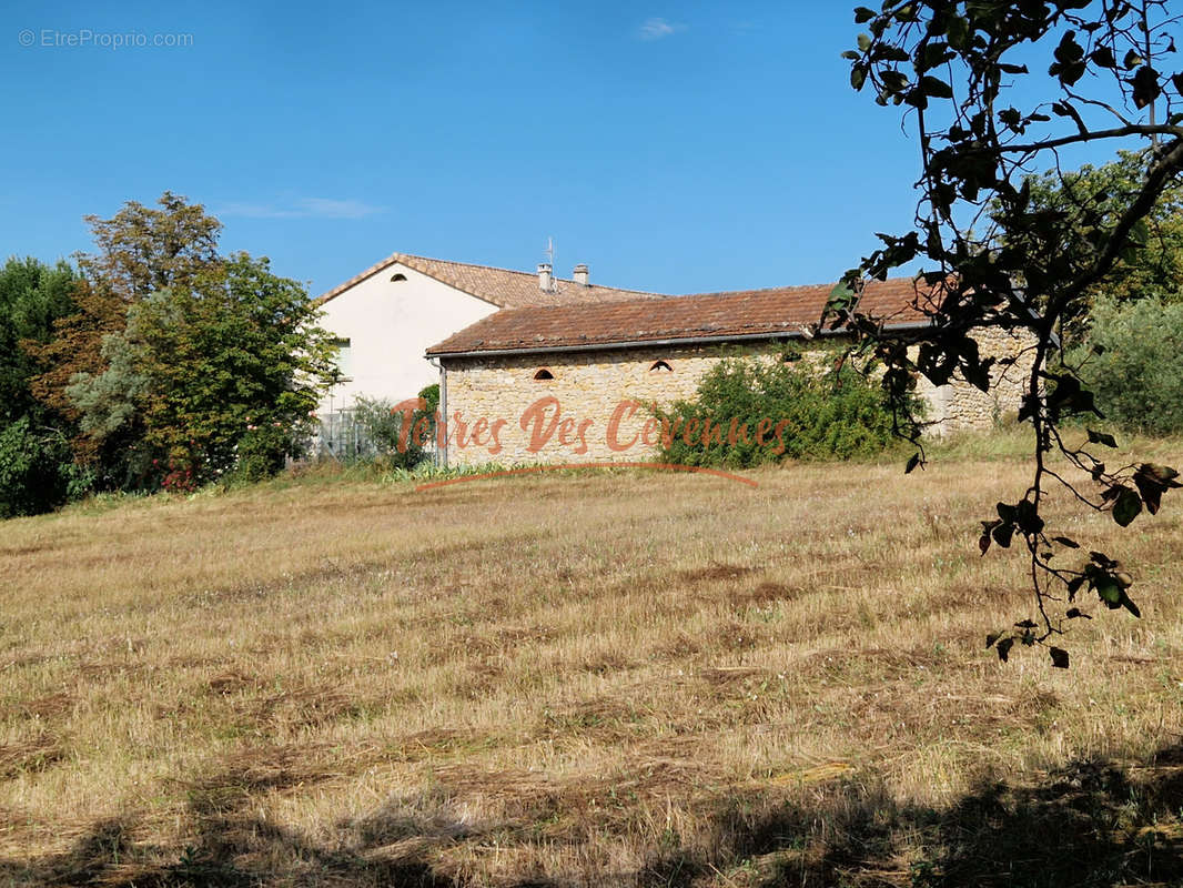 Maison à RIBAUTE-LES-TAVERNES