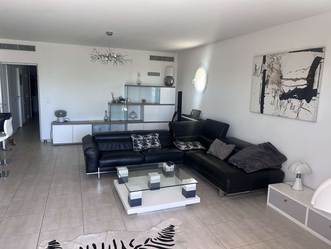 Appartement à MARSEILLE-7E