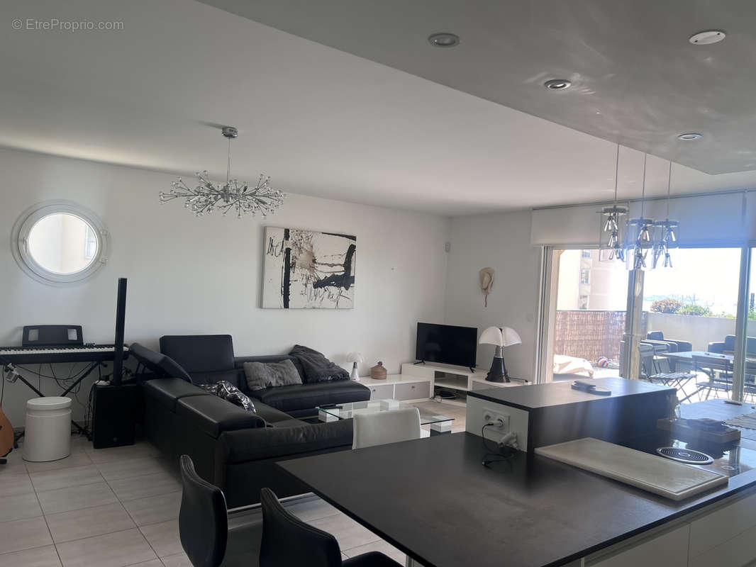 Appartement à MARSEILLE-7E