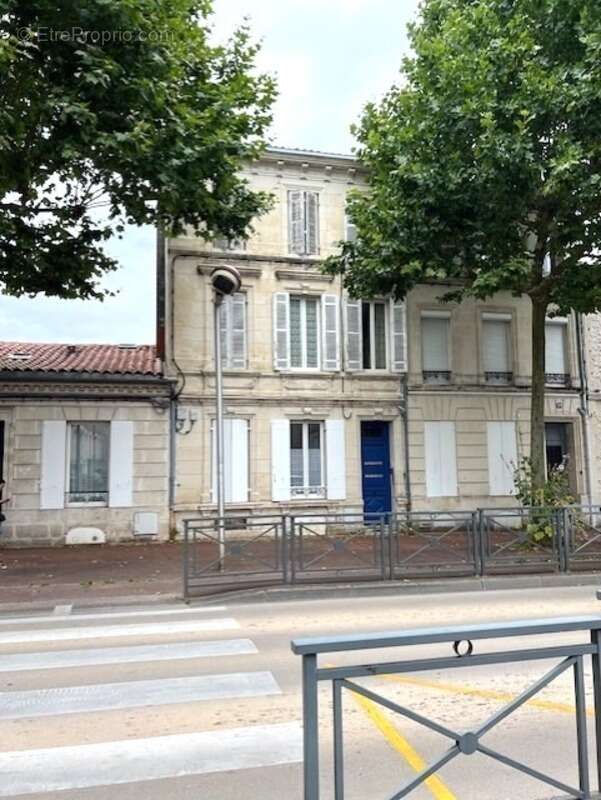 Appartement à SAINTES