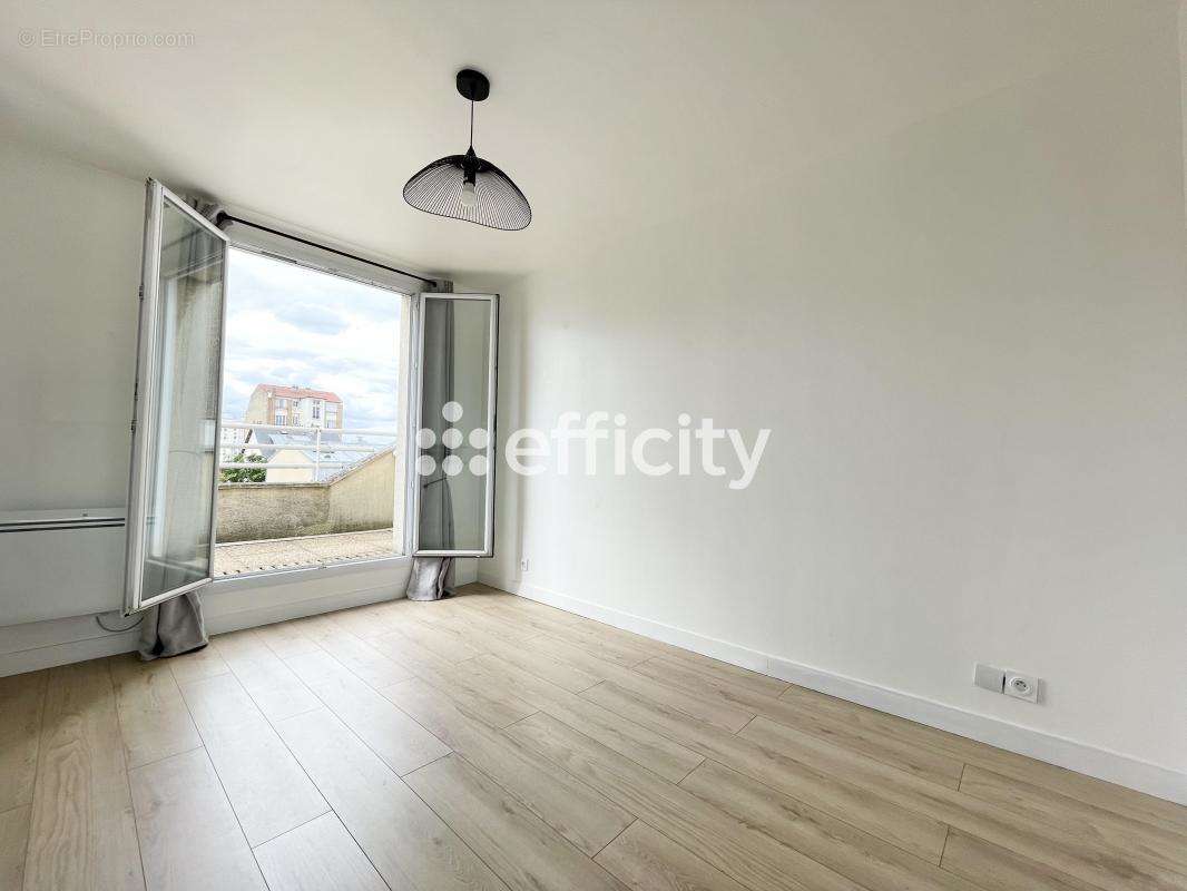 Appartement à ASNIERES-SUR-SEINE