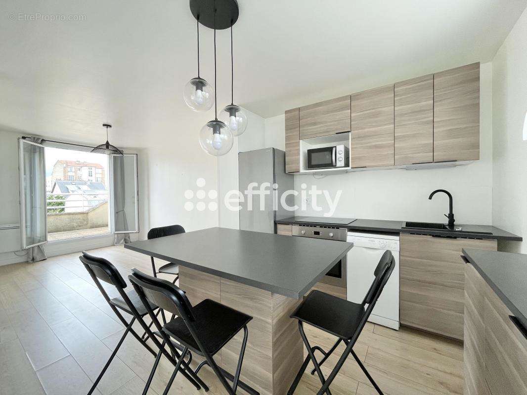 Appartement à ASNIERES-SUR-SEINE