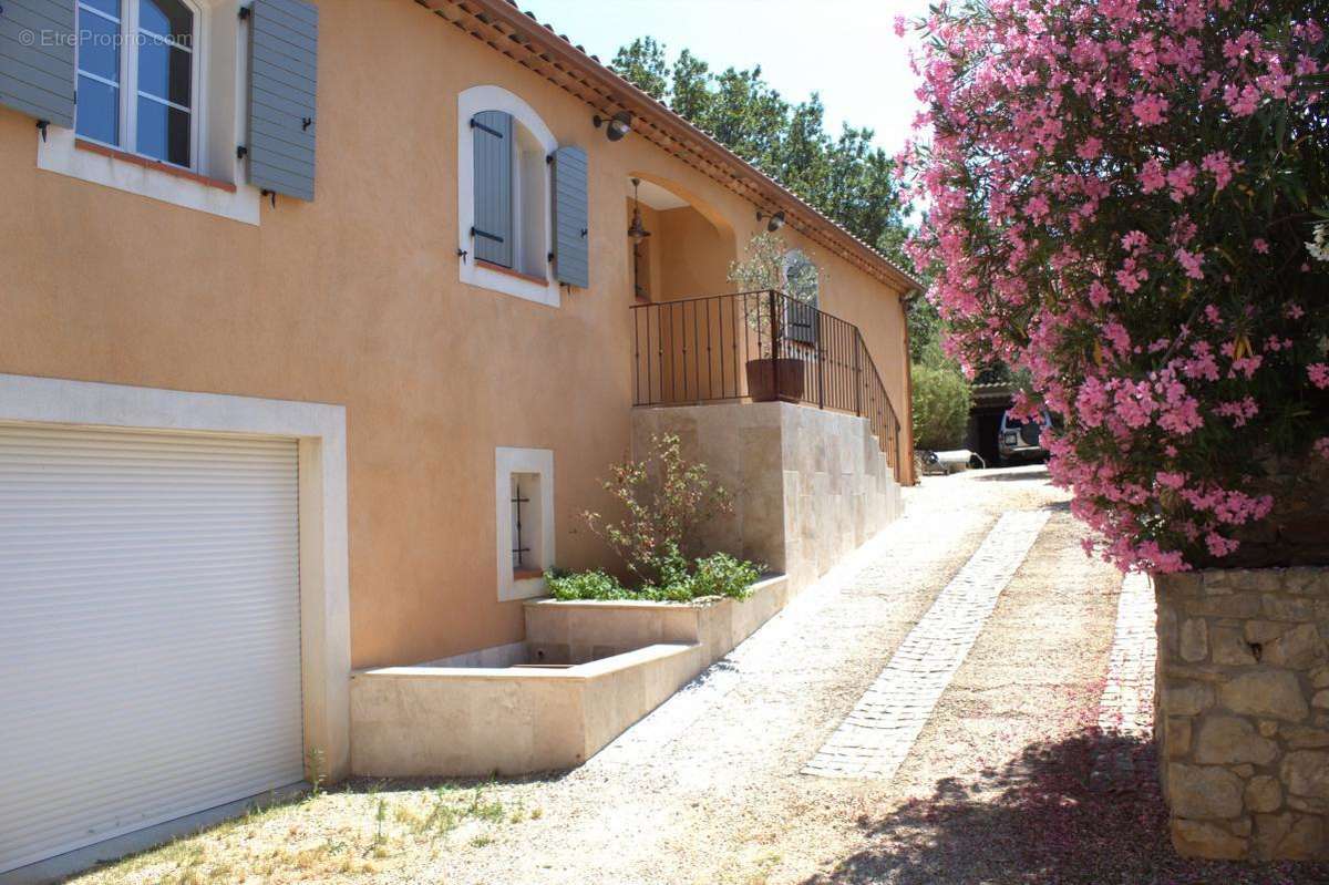 Maison à SAINT-MAXIMIN-LA-SAINTE-BAUME