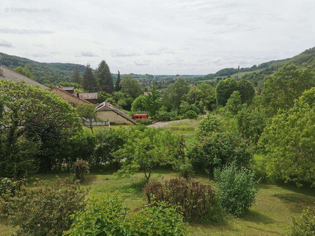 Maison à MESNAY