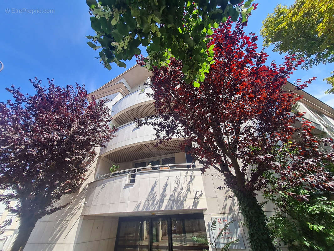 Appartement à ISSY-LES-MOULINEAUX