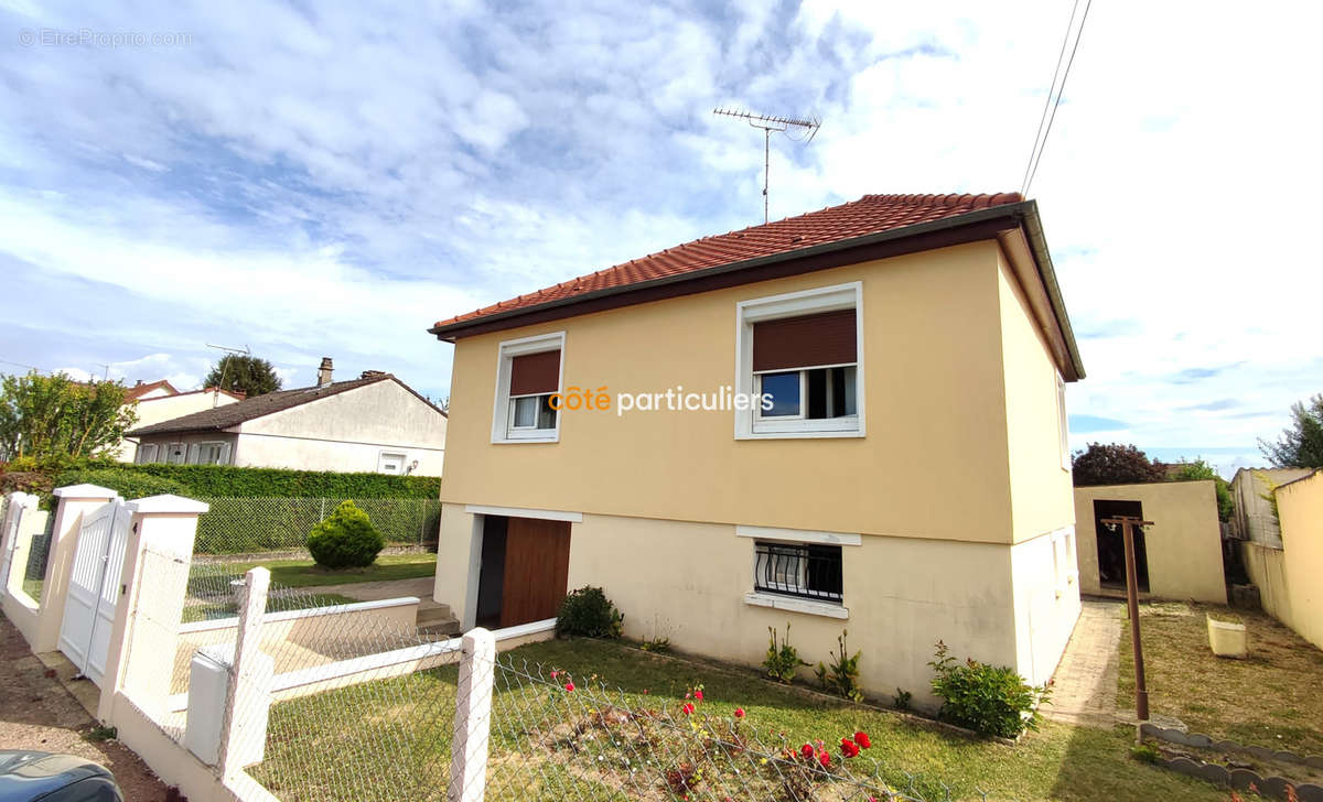 Maison à CHALETTE-SUR-LOING