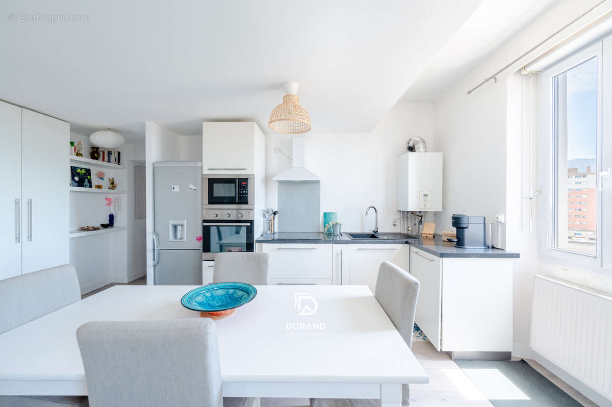 Appartement à MARSEILLE-11E