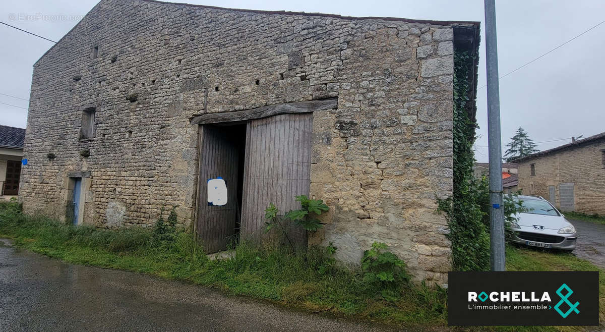 Maison à CHERBONNIERES