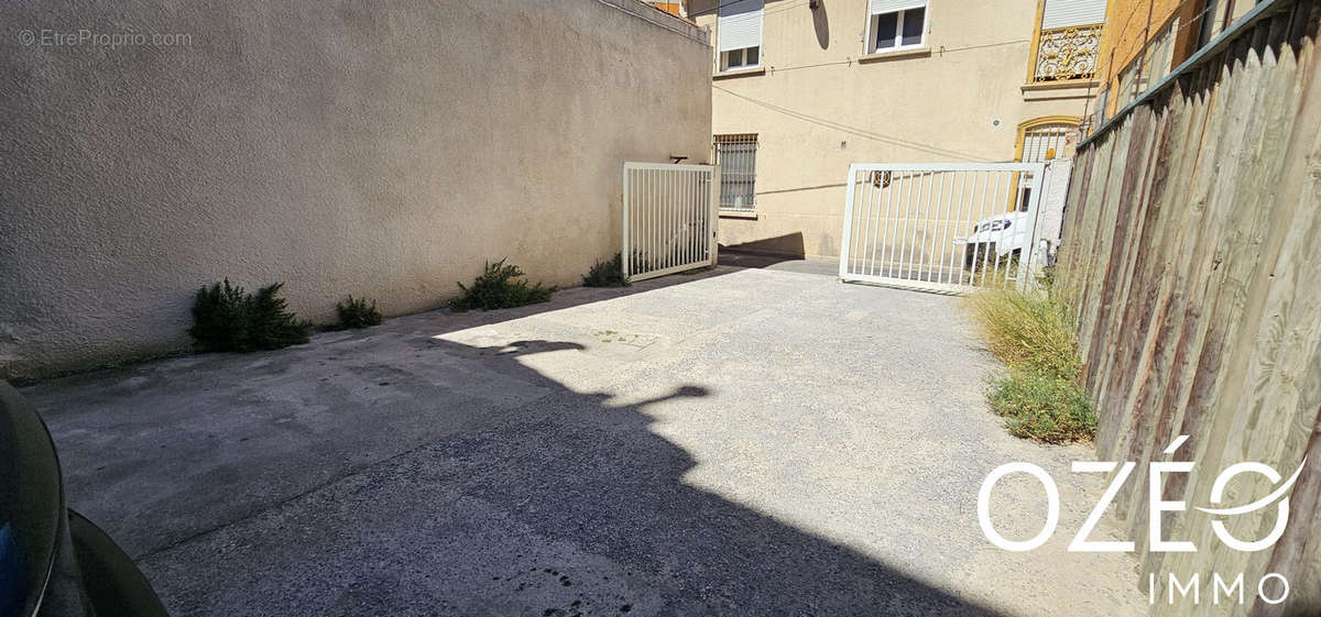 Parking à PERPIGNAN